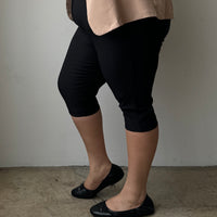 Plus Size Capri Pants Black