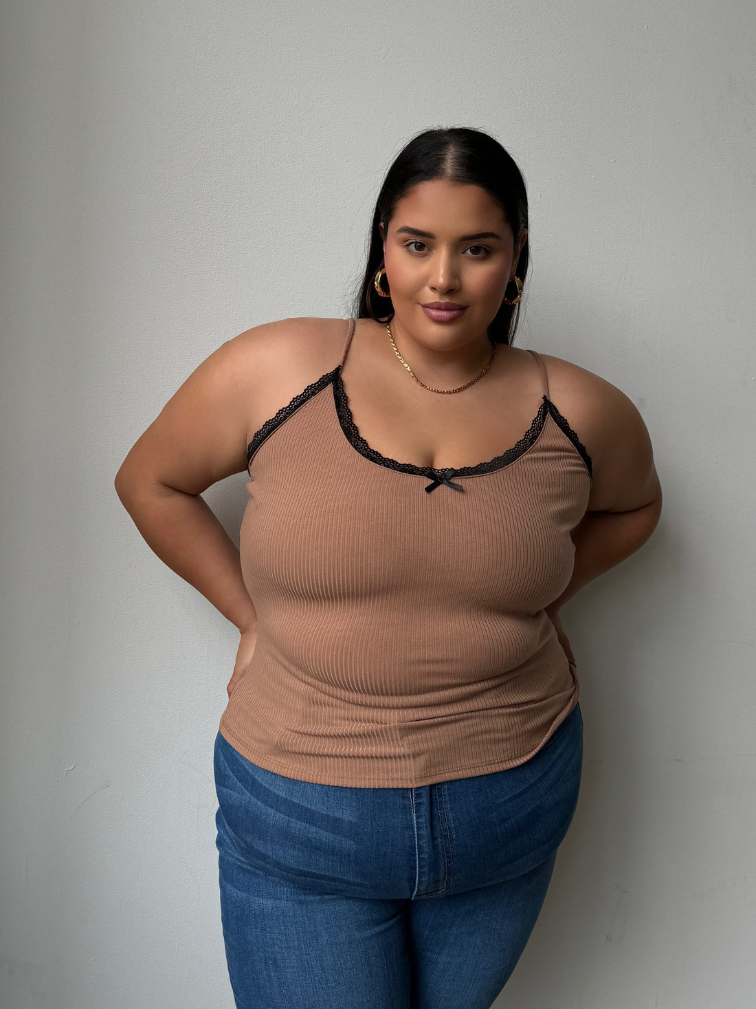 Plus Size Lace And Bow Ribbed Strap Top Brown