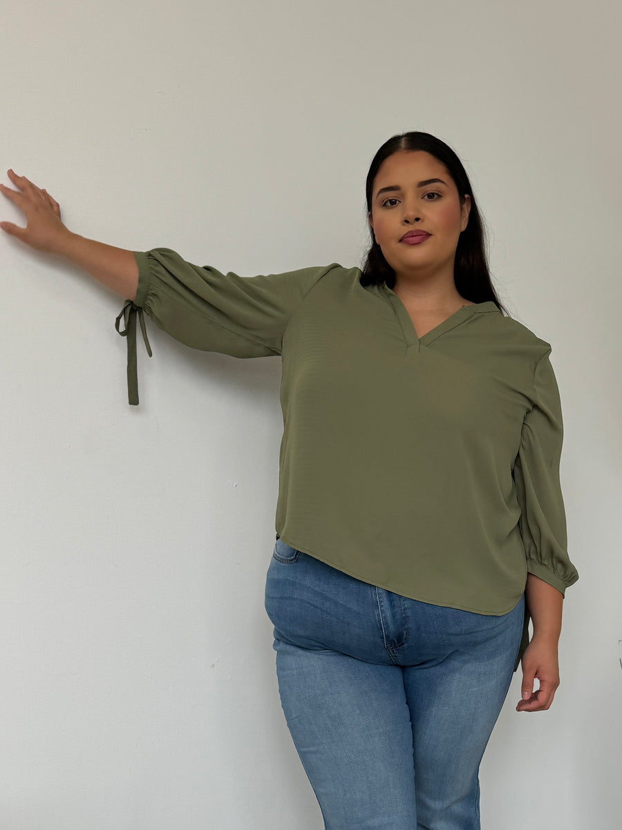 Plus Size Split Neck Flowy Blouse Plus Size Tops -2020AVE