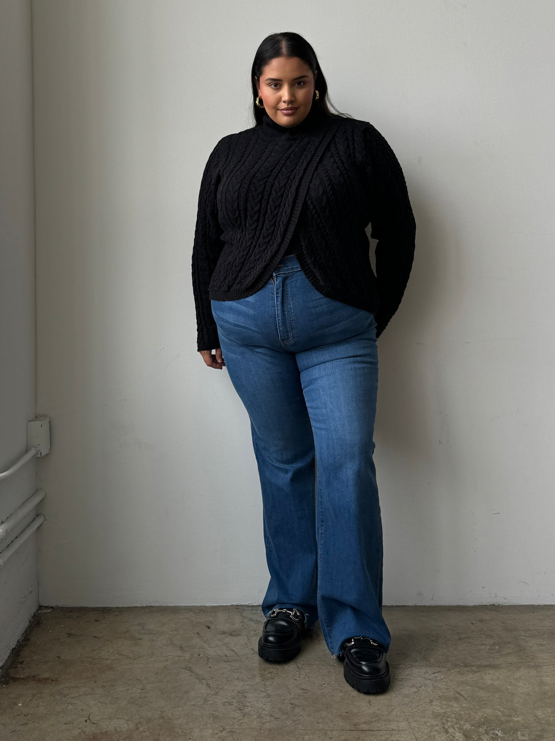 Plus Size Straight Raw Fray Jeans - Blue